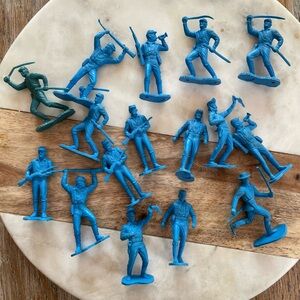 Vintage Civil War Figurine Collection❤️